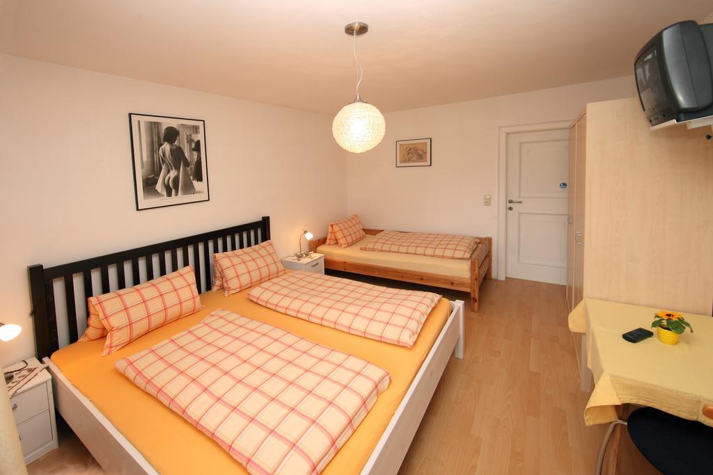 Landhaus Weiss Apartamento Maishofen Habitación foto