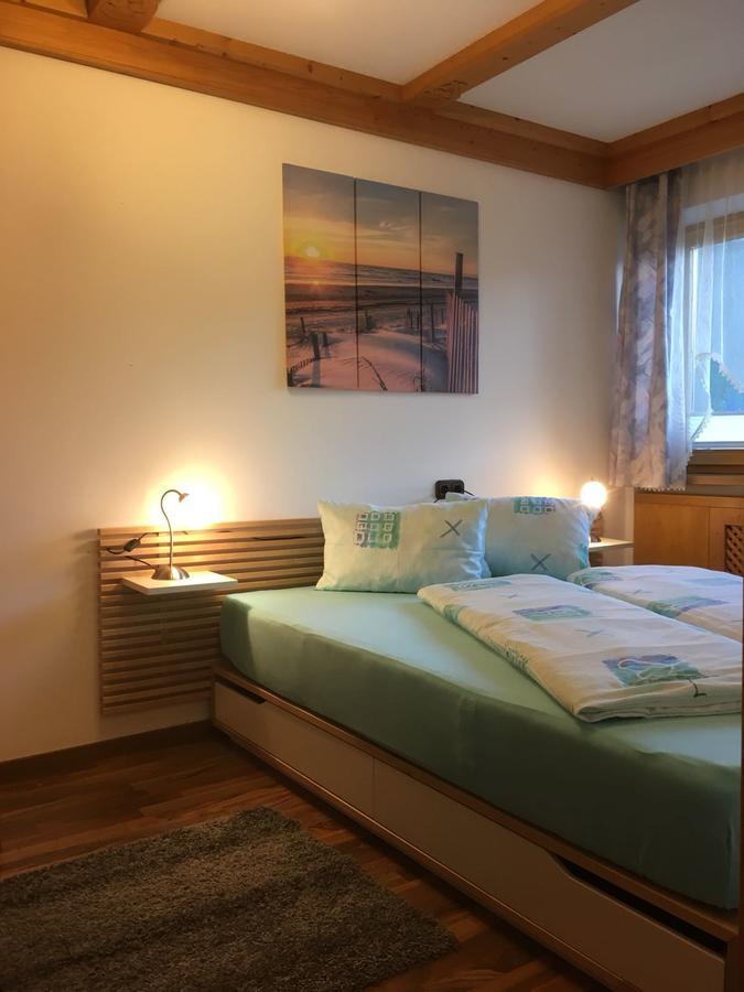 Landhaus Weiss Apartamento Maishofen Exterior foto